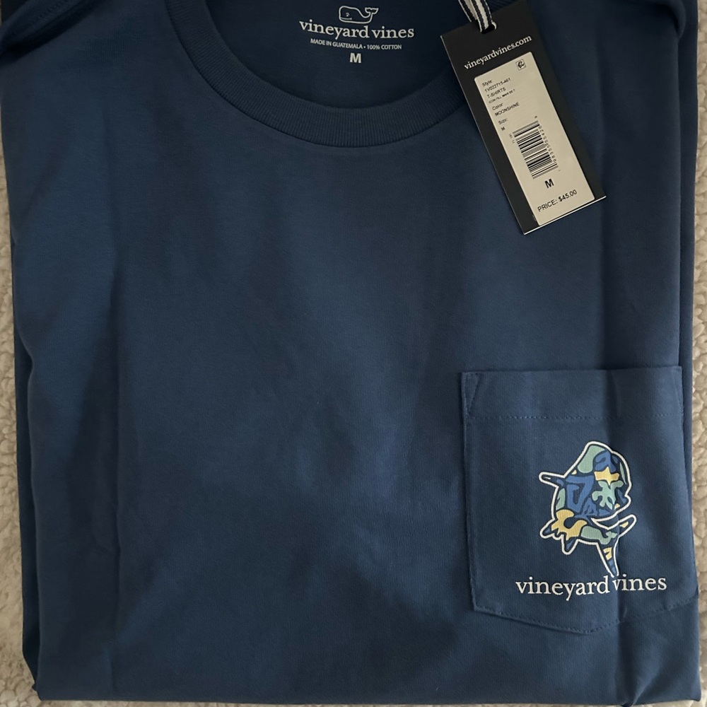 Vineyard vines tshirt - Picture 3 of 3